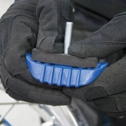 Motion Pro LiteLoc™ Rim Lock -UFO Sales Store motion pro liteloc rim locks action shot 2 1 1