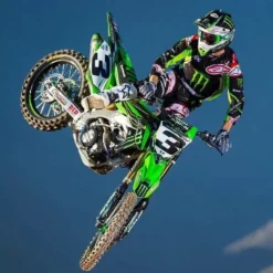 Renthal Twinring Rear Sprocket Kawasaki KX KXF KDX KLX Suzuki RMZ - Green 15 Renthal Twinring Rear Sprocket Kawasaki KX KXF KDX KLX Suzuki RMZ - Green -UFO Sales Store renthal twinring rear sprockets action jpg